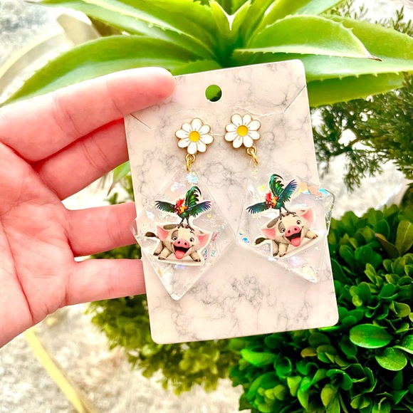 Moana Acrylic Earrings - Picture 3 of 5